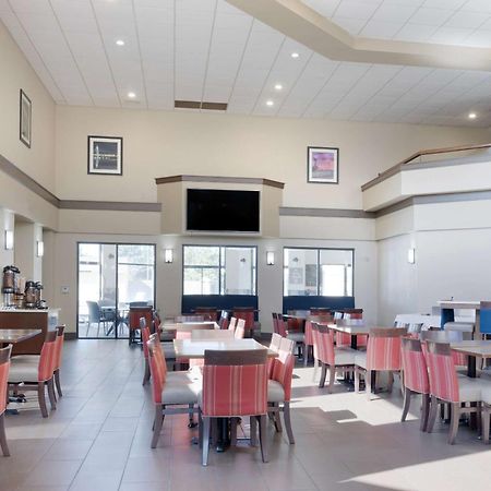 Comfort Inn & Suites Ουιτσιτά Εξωτερικό φωτογραφία