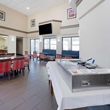 Comfort Inn & Suites Ουιτσιτά Εξωτερικό φωτογραφία