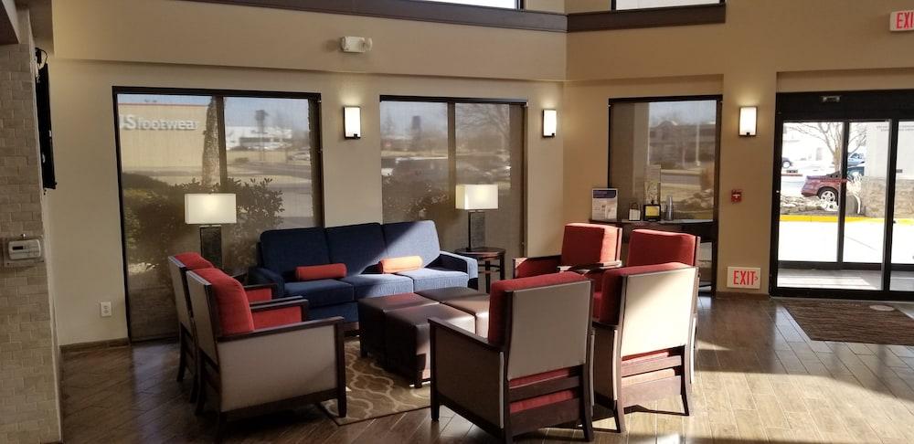 Comfort Inn & Suites Ουιτσιτά Εξωτερικό φωτογραφία