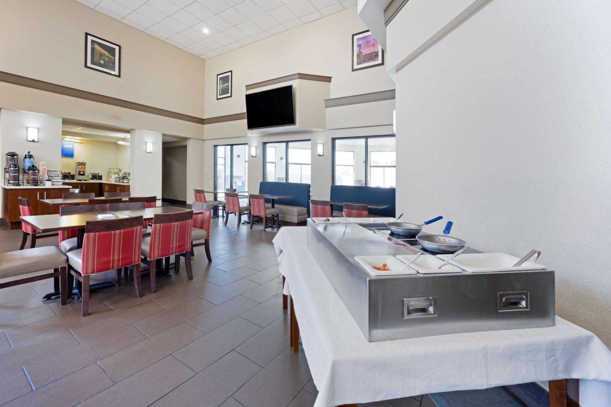 Comfort Inn & Suites Ουιτσιτά Εξωτερικό φωτογραφία