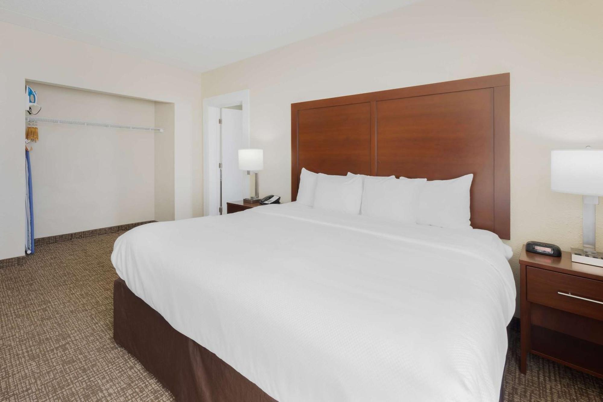 Comfort Inn & Suites Ουιτσιτά Εξωτερικό φωτογραφία