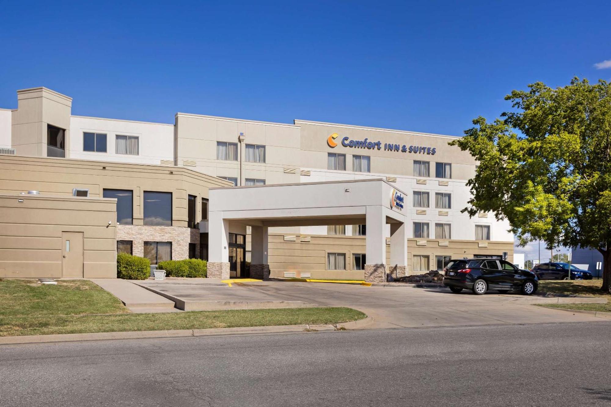 Comfort Inn & Suites Ουιτσιτά Εξωτερικό φωτογραφία