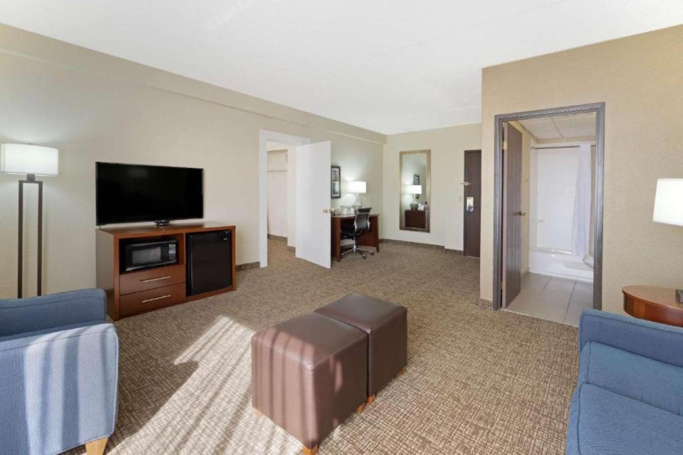 Comfort Inn & Suites Ουιτσιτά Εξωτερικό φωτογραφία